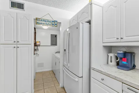 314 Knotty Pine Circle Greenacres FL 33463