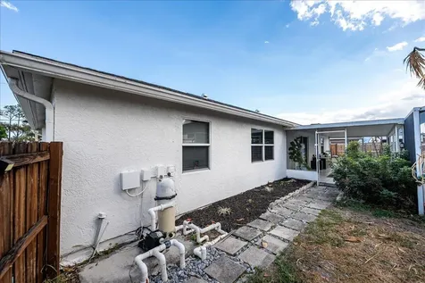 2382 Sw Blaine Terrace Port Saint Lucie FL 34953
