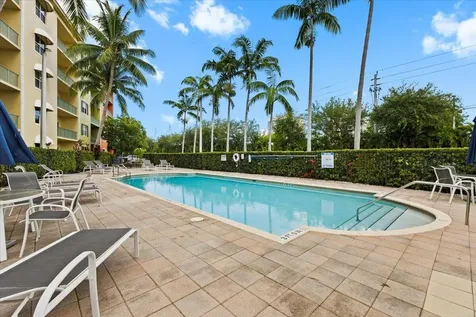 1620 Presidential Way West Palm Beach FL 33401