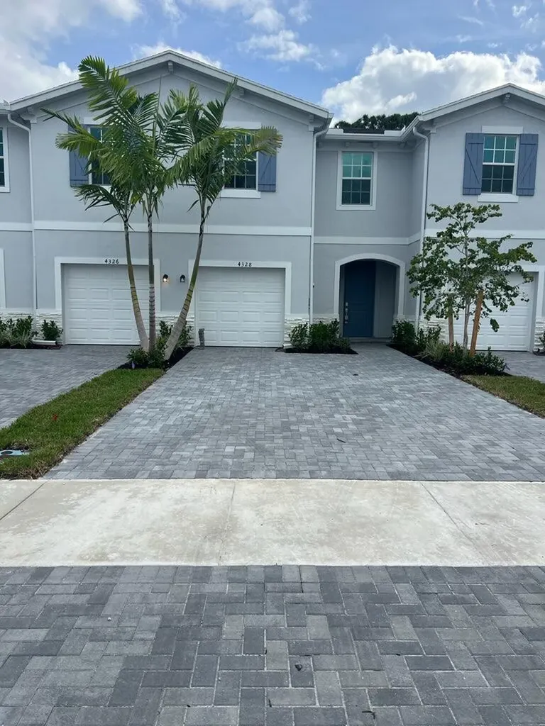 4328 Hammock Grove Drive Lake Worth FL 33467