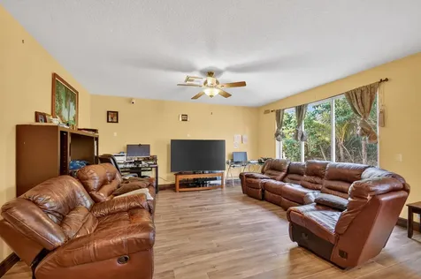 876 Gazetta Way West Palm Beach FL 33413