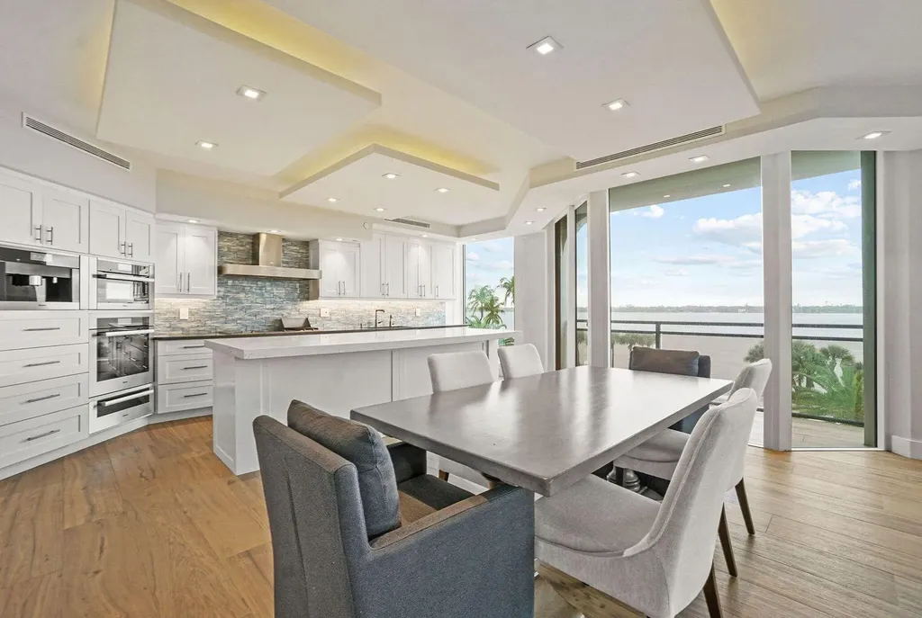 3100 S Ocean Boulevard Palm Beach FL 33480