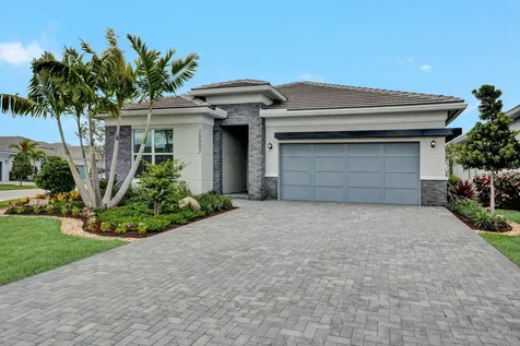 10005 Driftwood Way Palm Beach Gardens FL 33412