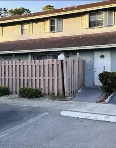 130 Cypress Way Palm Springs FL 33406