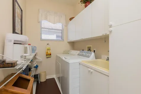 584 Nw Lambrusco Drive Port Saint Lucie FL 34986