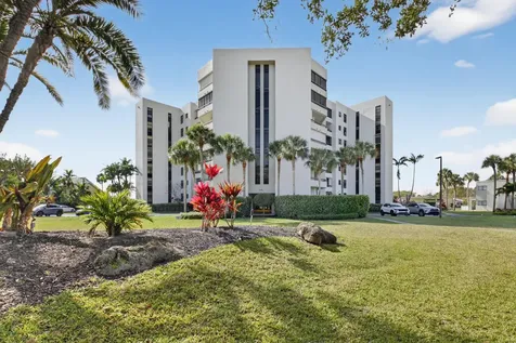 6372 La Costa Drive Boca Raton FL 33433