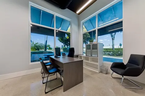 826 N Dixie Highway Lantana FL 33462
