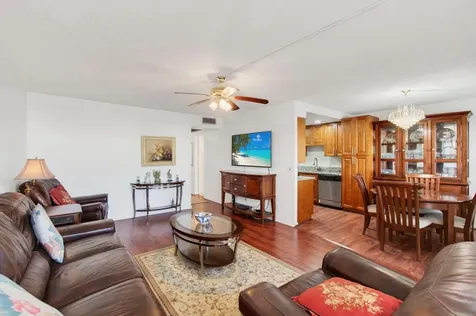 2035 Cornwall B Boca Raton FL 33434