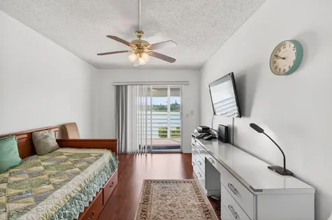 2035 Cornwall B Boca Raton FL 33434