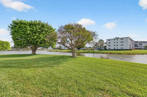 2035 Cornwall B Boca Raton FL 33434