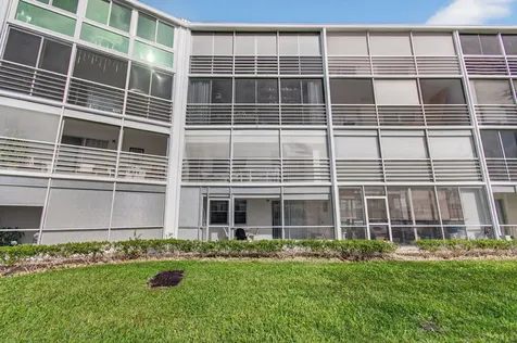 2035 Cornwall B Boca Raton FL 33434
