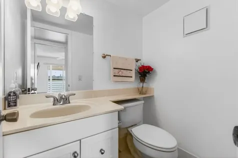 2035 Cornwall B Boca Raton FL 33434