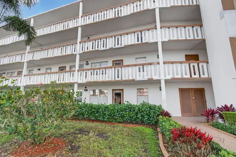 2035 Cornwall B Boca Raton FL 33434