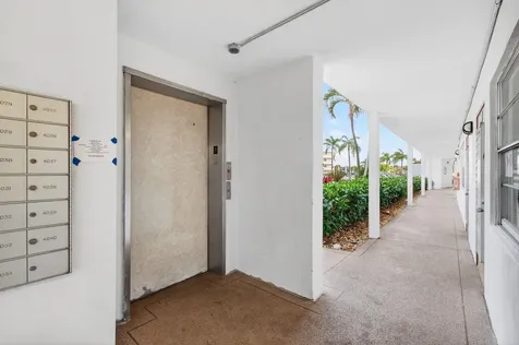 2035 Cornwall B Boca Raton FL 33434