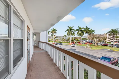 2035 Cornwall B Boca Raton FL 33434