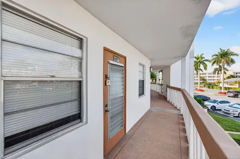 2035 Cornwall B Boca Raton FL 33434