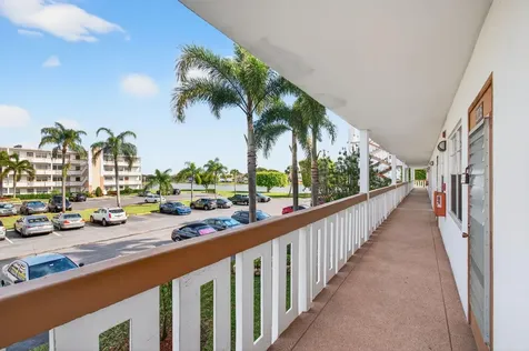 2035 Cornwall B Boca Raton FL 33434