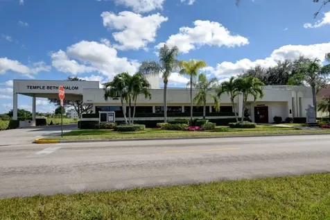 2035 Cornwall B Boca Raton FL 33434