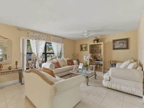 6345 Tall Cypress Circle Greenacres FL 33463
