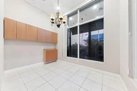 826 N Dixie Highway Lantana FL 33462