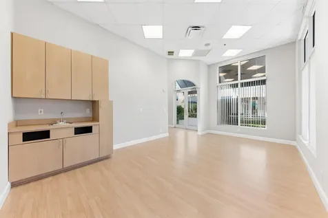 826 N Dixie Highway Lantana FL 33462