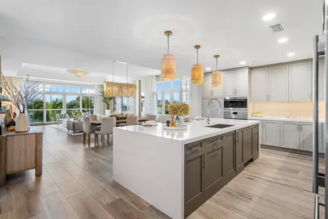 184 Lake Drive Palm Beach Shores FL 33404