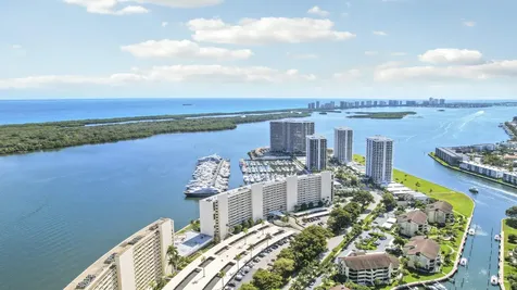 126 Lakeshore Drive North Palm Beach FL 33408