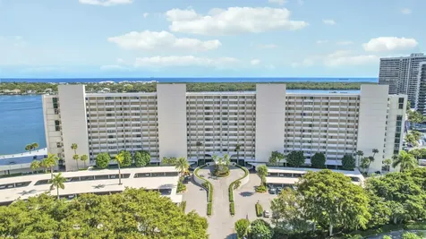 126 Lakeshore Drive North Palm Beach FL 33408