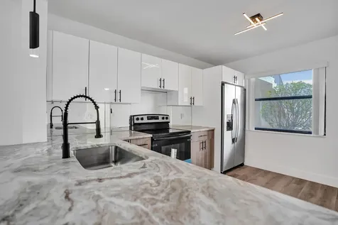 7674 Tahiti Lane Lake Worth FL 33467