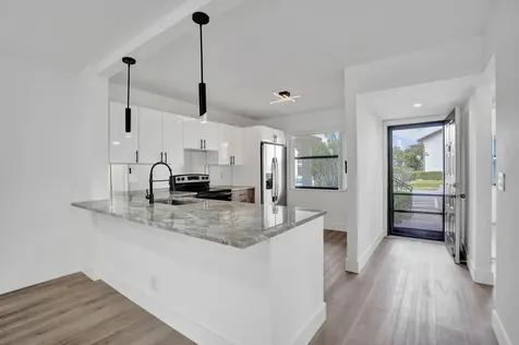 7674 Tahiti Lane Lake Worth FL 33467
