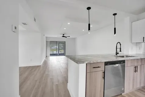 7674 Tahiti Lane Lake Worth FL 33467