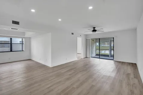 7674 Tahiti Lane Lake Worth FL 33467
