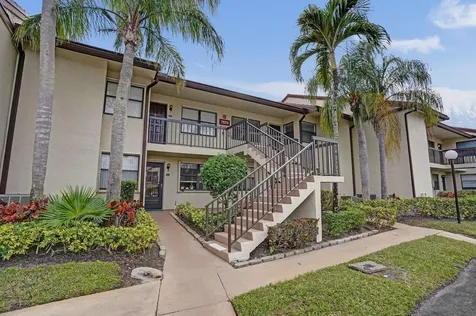 7674 Tahiti Lane Lake Worth FL 33467