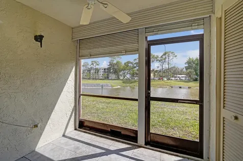 7674 Tahiti Lane Lake Worth FL 33467