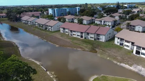 7674 Tahiti Lane Lake Worth FL 33467