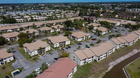 7674 Tahiti Lane Lake Worth FL 33467