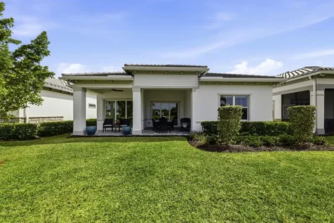 10332 Northbrook Circle Palm Beach Gardens FL 33412