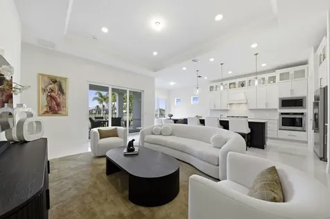 10332 Northbrook Circle Palm Beach Gardens FL 33412