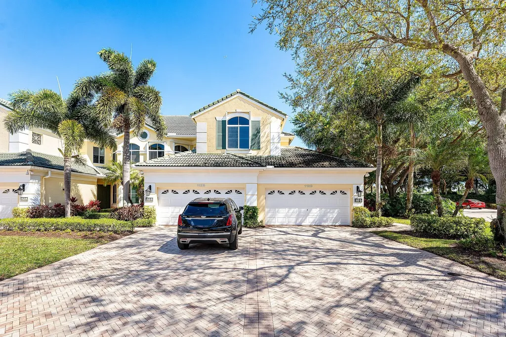 112 Palm Point Circle Palm Beach Gardens FL 33418