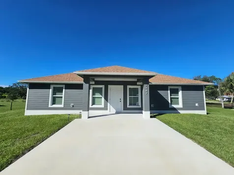 2447 NW 5th Street Okeechobee FL 34972