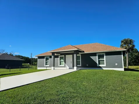 2447 NW 5th Street Okeechobee FL 34972
