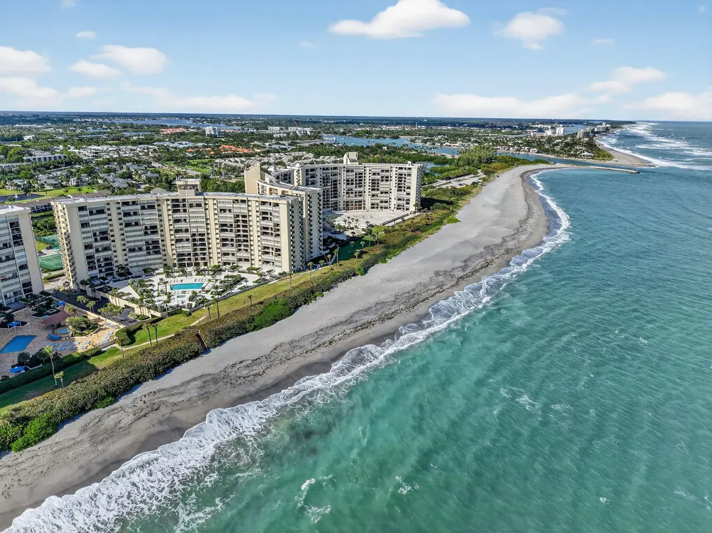 200 Ocean Trail Way Jupiter FL 33477