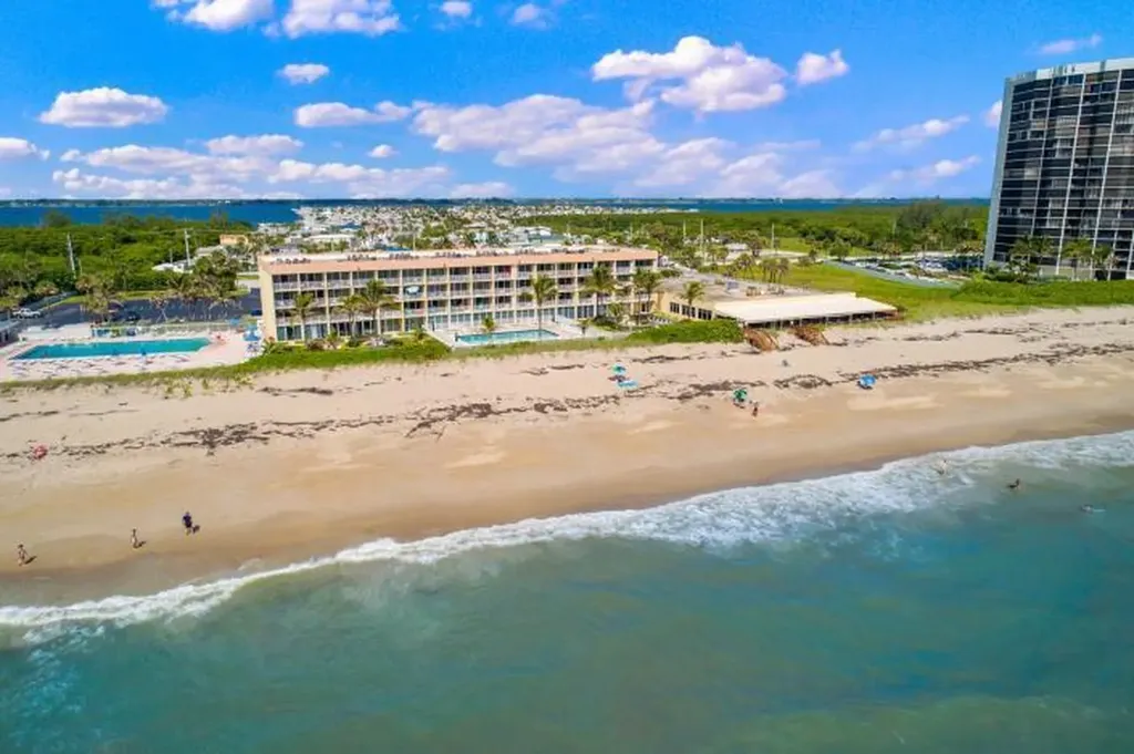 9800 S Ocean 107 Drive Jensen Beach FL 34957