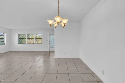 1779 NE 40th Place Pompano Beach FL 33064