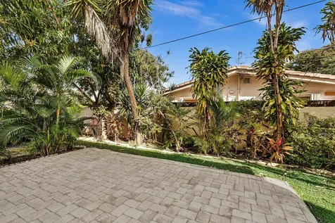 1779 NE 40th Place Pompano Beach FL 33064