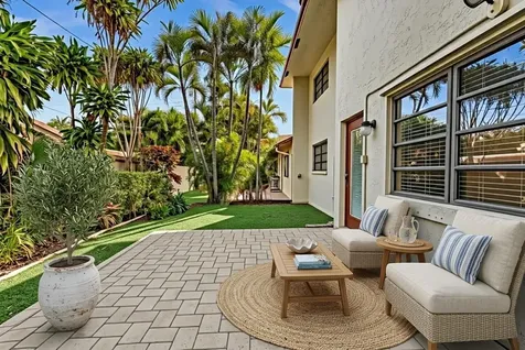 1779 NE 40th Place Pompano Beach FL 33064