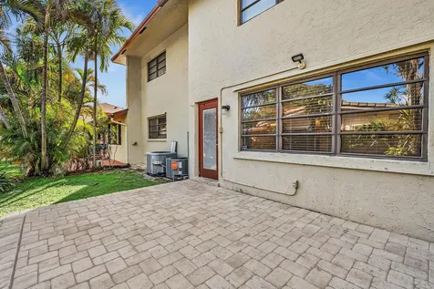 1779 NE 40th Place Pompano Beach FL 33064