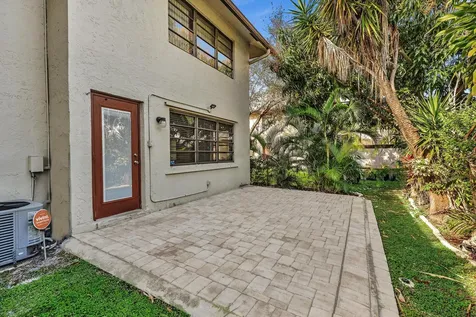 1779 NE 40th Place Pompano Beach FL 33064