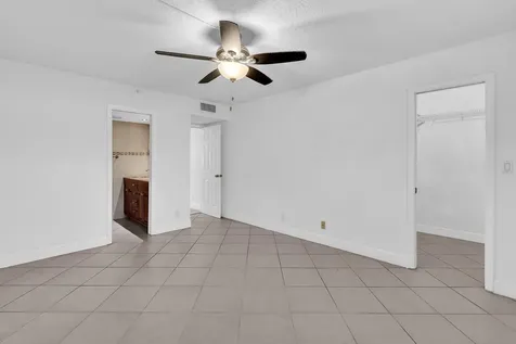 1779 NE 40th Place Pompano Beach FL 33064