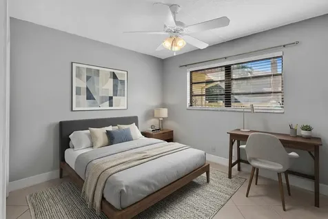 1779 NE 40th Place Pompano Beach FL 33064